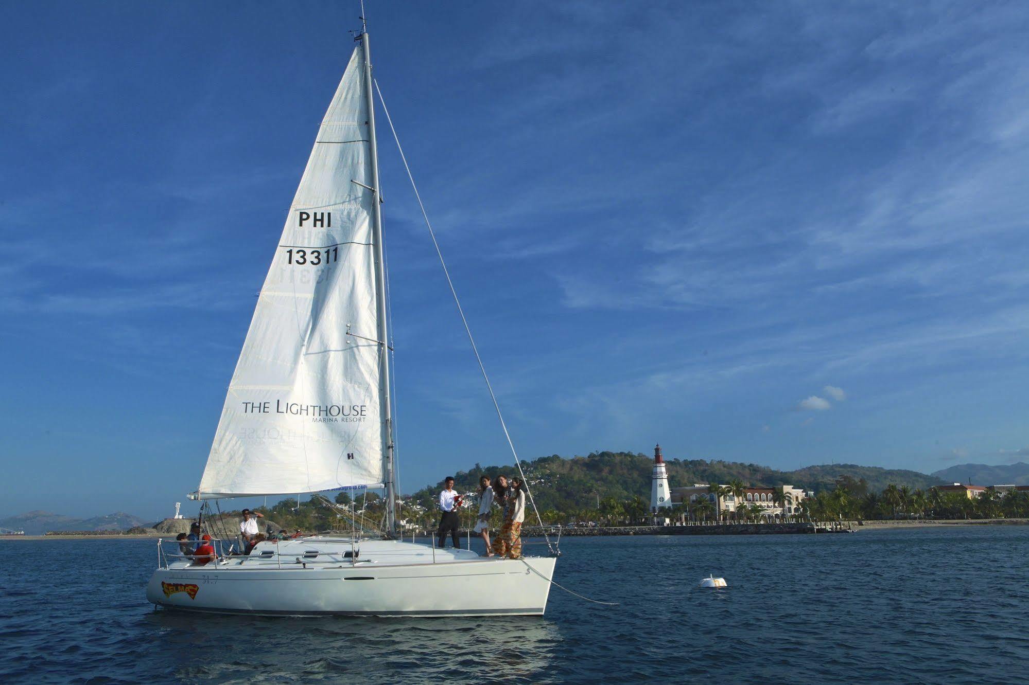 The Lighthouse Marina Resort Olongapo Εξωτερικό φωτογραφία