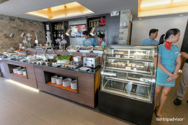 The Lighthouse Marina Resort Olongapo Εξωτερικό φωτογραφία